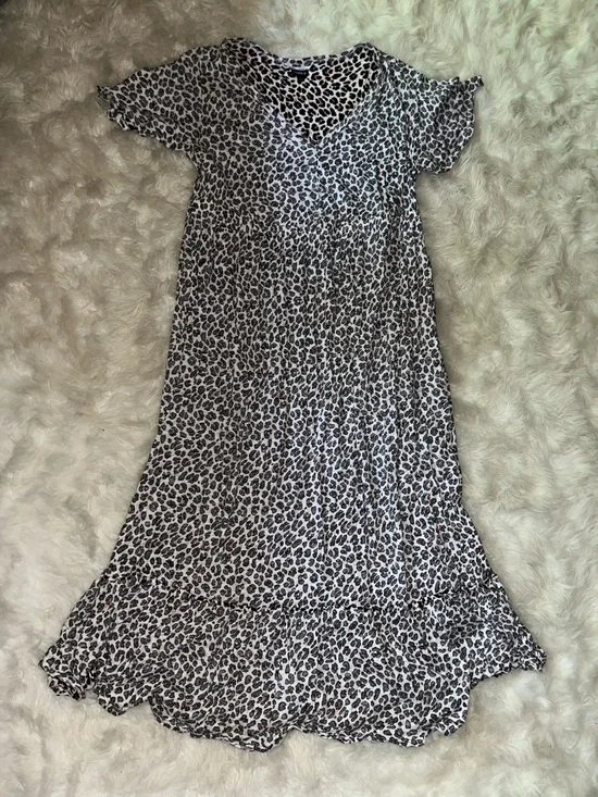 torrid Black & White Leopard Print Tiered Maxi Dress - Picture 1 of 2